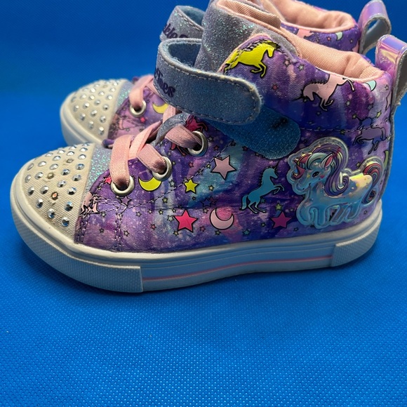 Sketchers Twinkle Toes Unicorn light up shoes - Picture 1 of 11